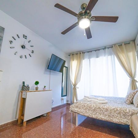 Apartamento La Brisa Малага Екстериор снимка